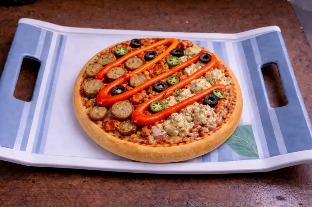 Double Fusion Chicken Malai Tikka Sausage Mozzarella Pizza [7 inches]